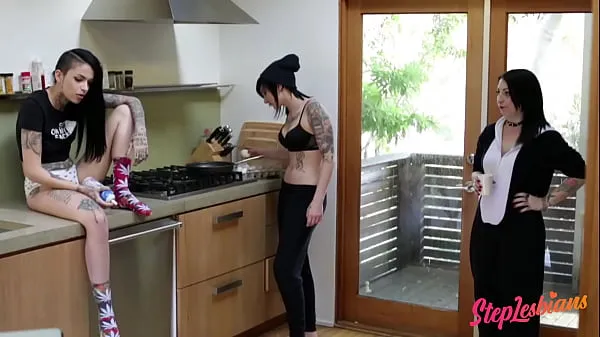 New Emo Nikki Hearts And Leigh Raven Love To Try A Strap-On energy Videos