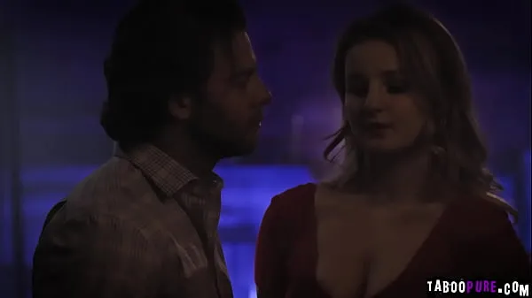 نئی Mature stud pummeling Eliza Eves sweet virgin pussy توانائی کی ویڈیوز