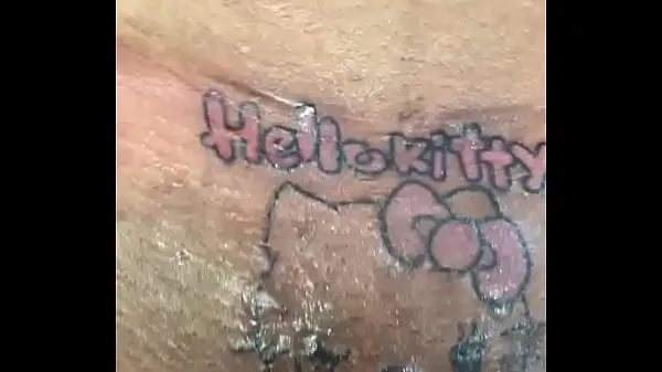 نئی Getting My Hello Kitty Tatted توانائی کی ویڈیوز