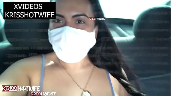 Novos vídeos de energia Kriss Hotwife Teasing Uber's Driver and Video Calling Shows With Uber's Horn Catching Her Boobs