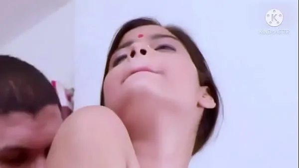 新Indian girl Aarti Sharma seduced into threesome web series能源视频