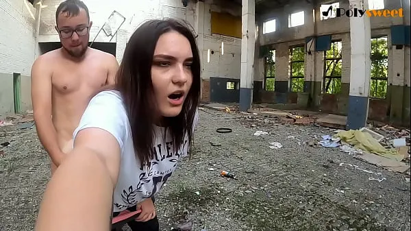 Nowe filmy Russian couple fucked in an abandoned concert hall energii
