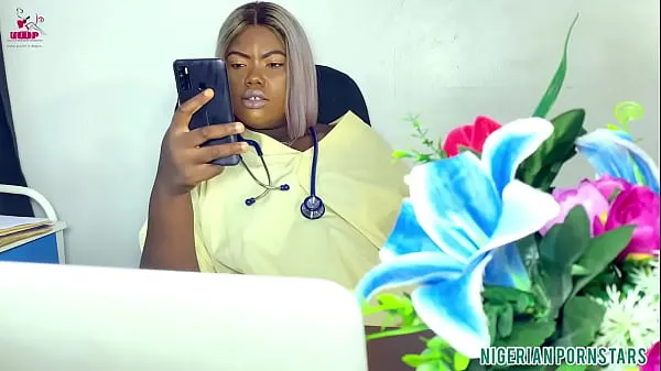 새로운 Lazy Nurse Enjoy Nigerian Big Black Dick 에너지 동영상