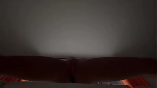 Video tenaga Girl masturbating In VR baharu