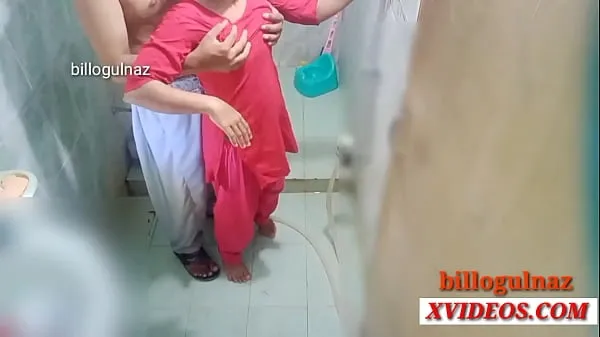 New Indian bathroom sex with girlfriend energi videoer