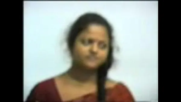 Nové videá o Tamil bhabhi hard fuck energii