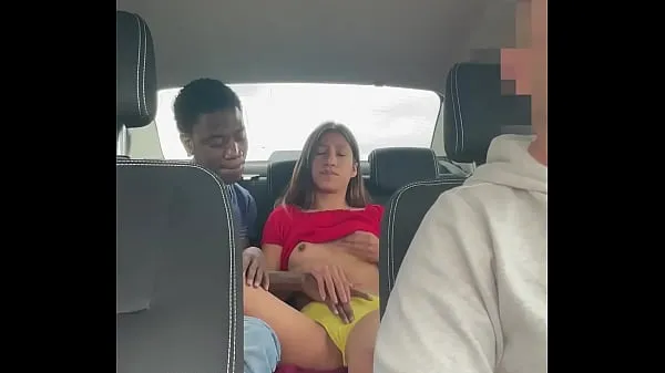 Uudet Hidden camera records a young couple fucking in a taxi energiavideot