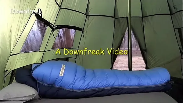 نئی Downfreak Fucks His Sierra Designs Sleepingbag توانائی کی ویڈیوز