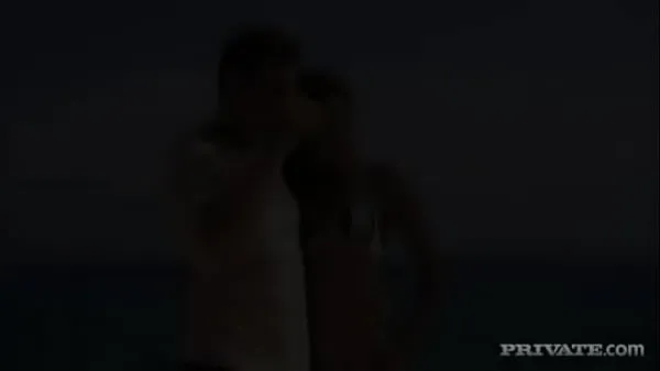Yeni Boroka Balls and Sahara Knite Have Sex on a Yacht in a MMFF Foursome enerji Videoları
