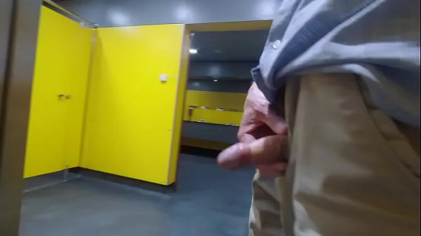 Video tenaga Naked in the WC baharu