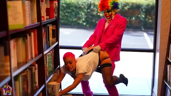 مقاطع فيديو جديدة للطاقة Jasamine Banks Gets Horny While Working At Barnes & Noble and Fucks Her Favorite Customer