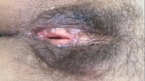 新I show off my big hairy pussy after being fucked very hard by huge cocks能源视频