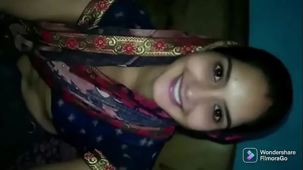 نئی Pizza delivery boy found Indian hot girl alone and fucked her توانائی کی ویڈیوز