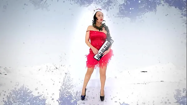Novos vídeos de energia Pretty lady secretary dressed as a gnome, Santa's assistant on Christmas eve
