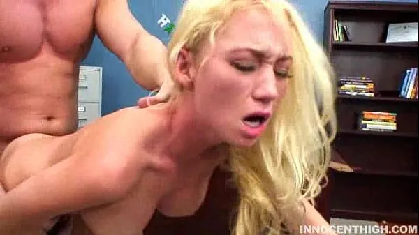 วิดีโอพลังงานBeautiful blonde Madison Scott gets fucked and creampied in classใหม่