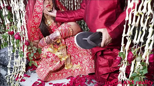 Nieuwe Indian marriage honeymoon XXX in hindi energievideo's