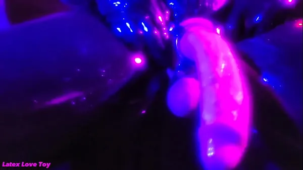 नई LatexLoveToy - 2023.01.27-1 - Sissygasm Stroking Pt 3 ऊर्जा वीडियो