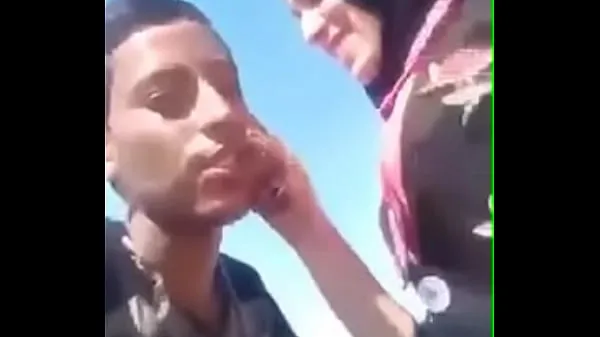 Νέα βίντεο Arab hijab Hot kissing teenage algerian ενέργειας