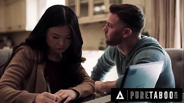 Yeni PURE TABOO Lulu Chu's Pervy Roommate Uses Slimthick Vic To Seduce Her Into A Threesome FULL SCENE enerji Videoları