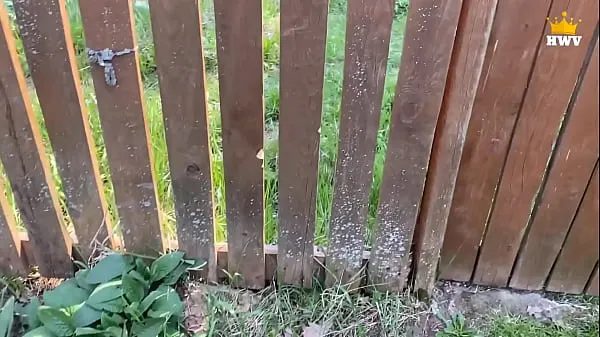 نئی Mature Married MILF got Stuck in the Fence, a Neighbor Helped and Fucked Her توانائی کی ویڈیوز