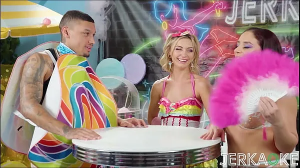 새로운 Jerkaoke- Petite Blonde Chloe Temple Invites You To The Candy Shop - Are You Coming 에너지 동영상
