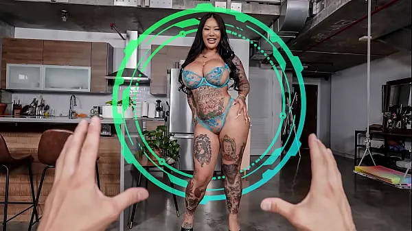Nuovi video sull'energia SEX SELECTOR - La dea asiatica formosa e tatuata Connie Perignon è qui per giocare
