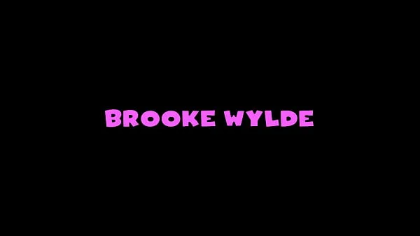 Nowe filmy Hot Teen Blonde Brooke Wylde Gets Her Titties And Pussy Worshipped energii