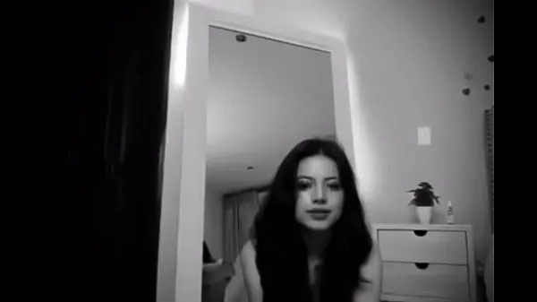 Video tenaga Solo by a sweet latina baharu