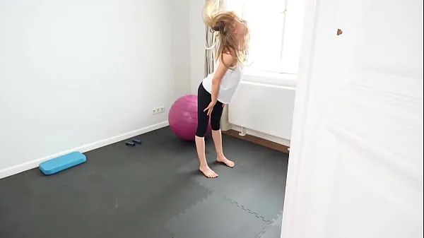 Novi videoposnetki Bonnie Dolce - I Anal Creampie This Super Skinny Girl At The Gym energije