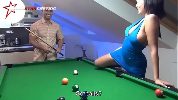 새로운 Wild sex on the pool table 에너지 동영상