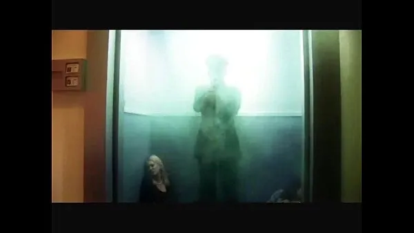 Nieuwe Lezley Zen Fuck In An Elevator energievideo's